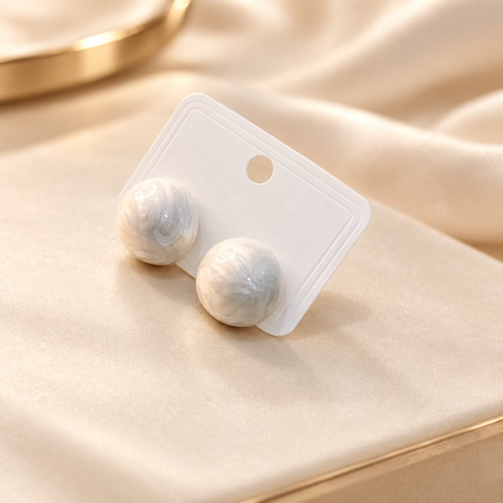 Pearl-like stud