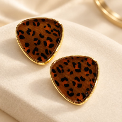 Triangular leopard-print stud