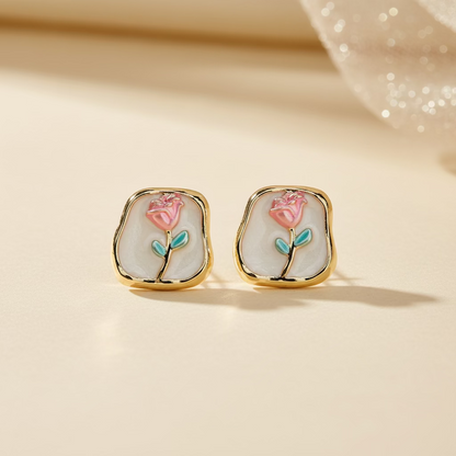 Majiali Stud Earrings