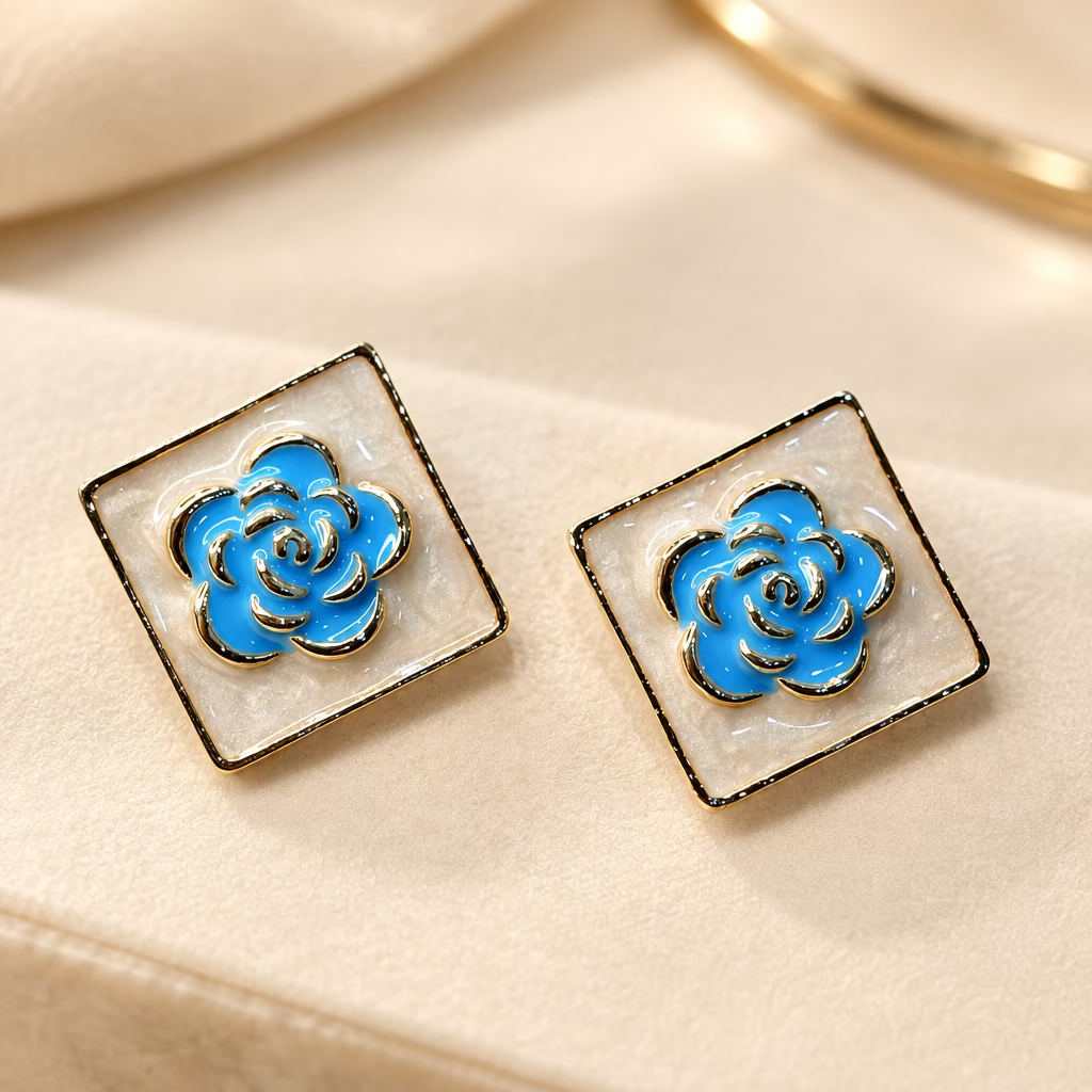 Majiali Stud Earrings