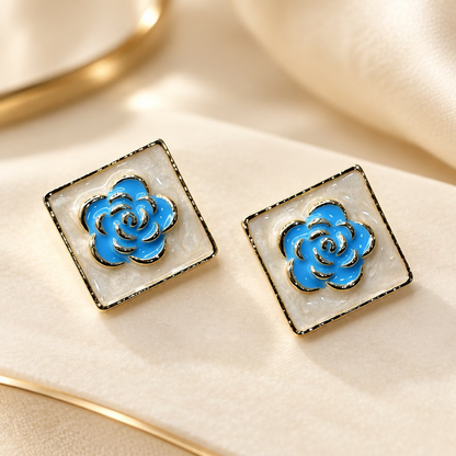 Majiali Stud Earrings