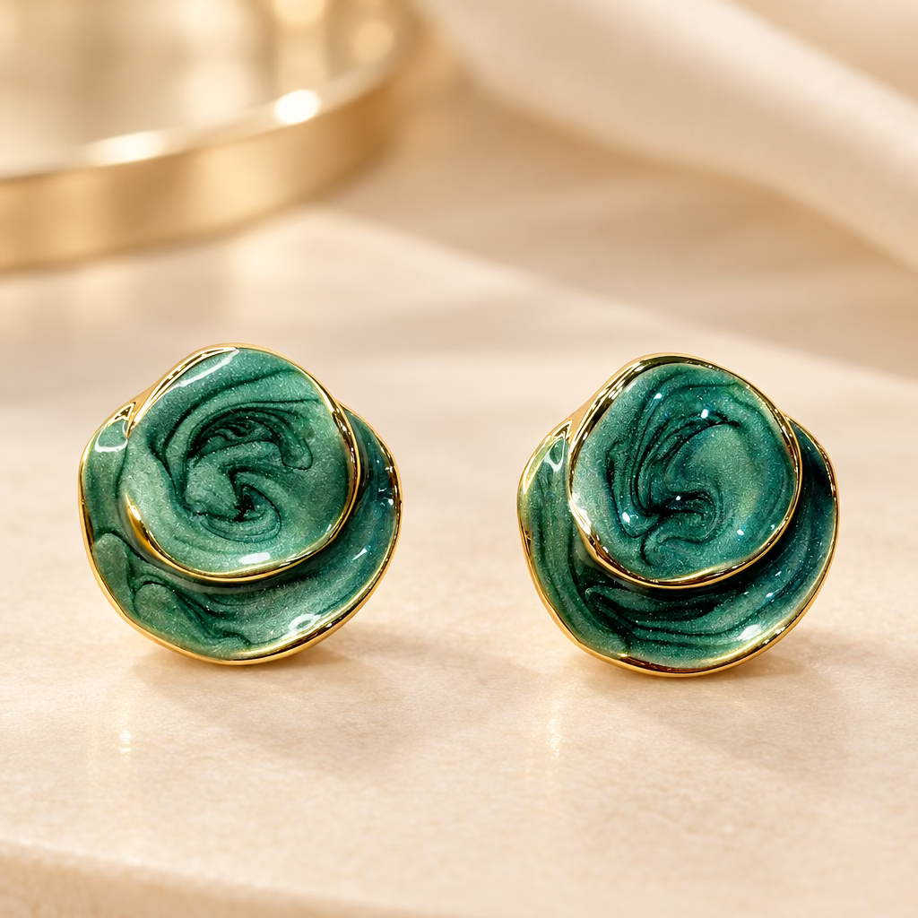 Marbled green resin stud