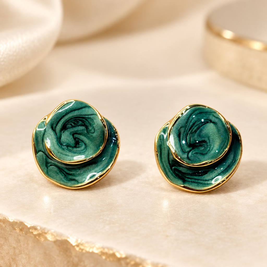 Marbled green resin stud