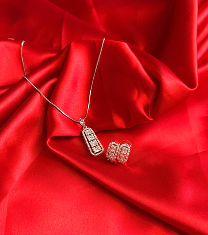 MODERN MUSE COMBO WITH EARRING