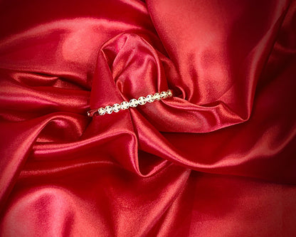 Contemporary Halo Kada Bangle