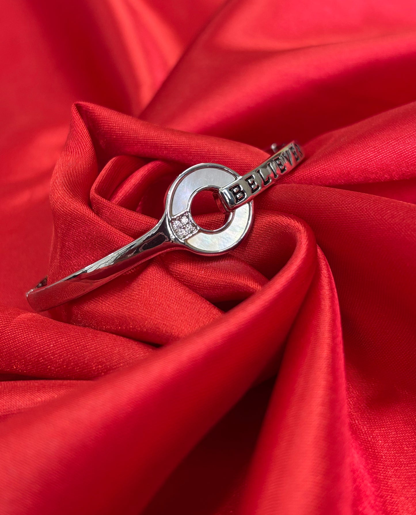 Circular Charm With BELIEVER Bangle