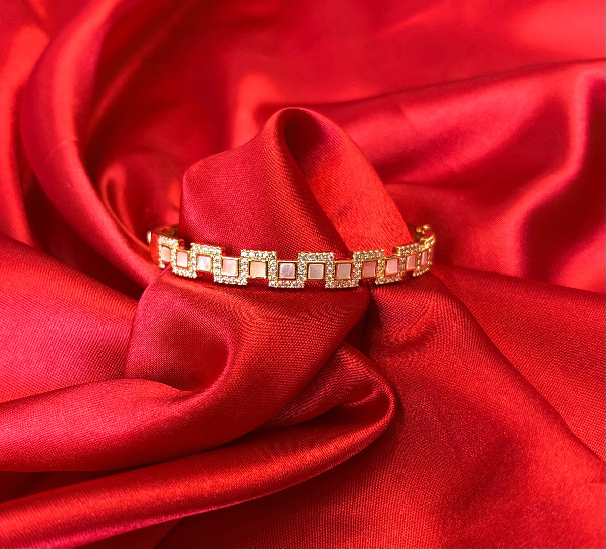 Mother Of Pearl Openable Bangle