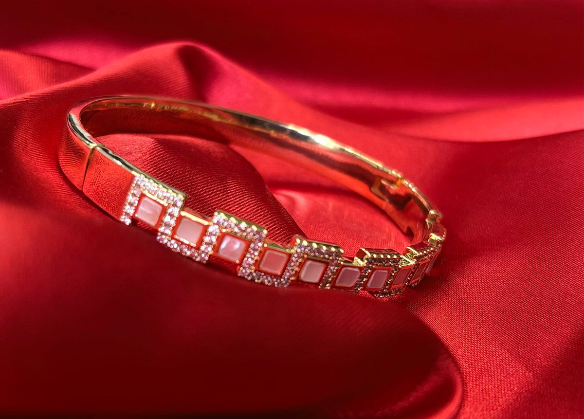 Mother Of Pearl Openable Bangle