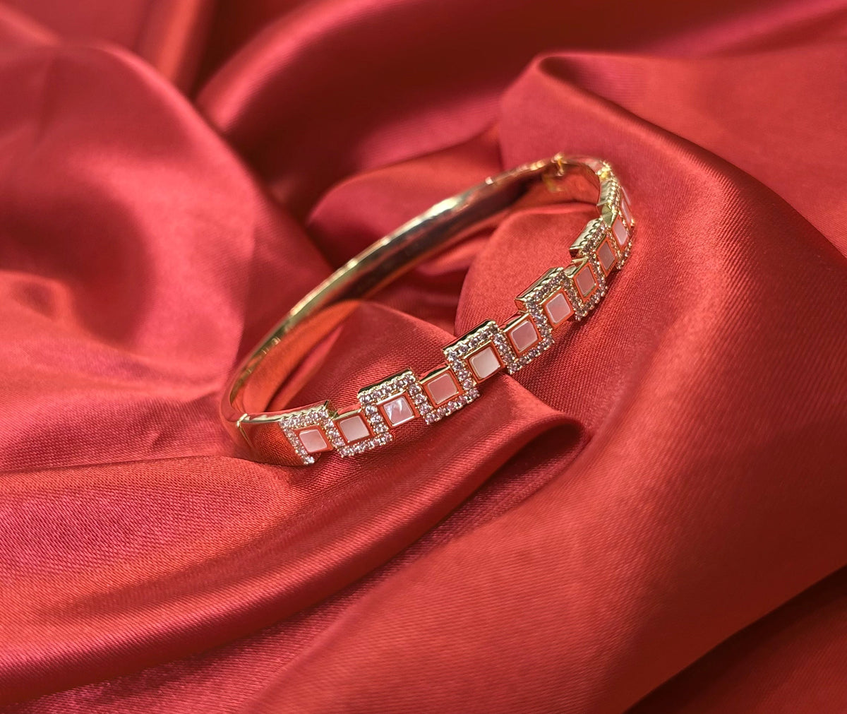 Mother Of Pearl Openable Bangle