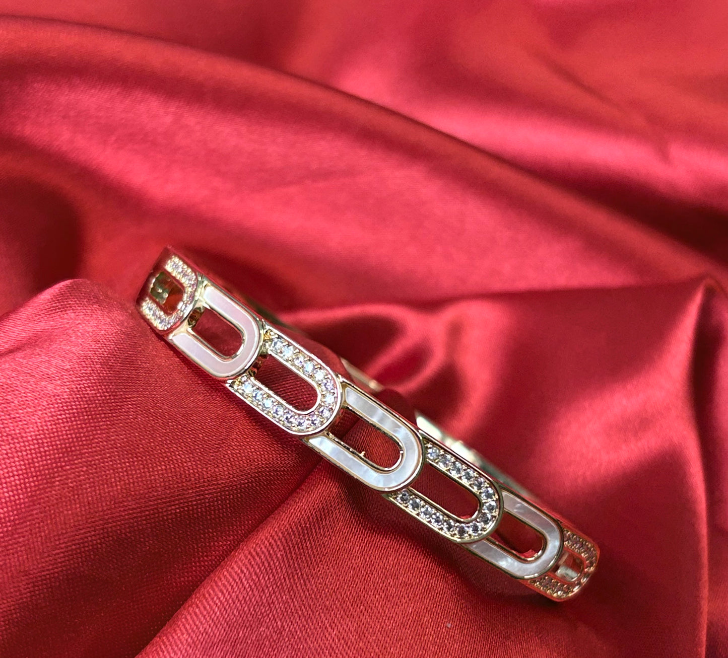 Cubic Zirconia Link Openable Bangle