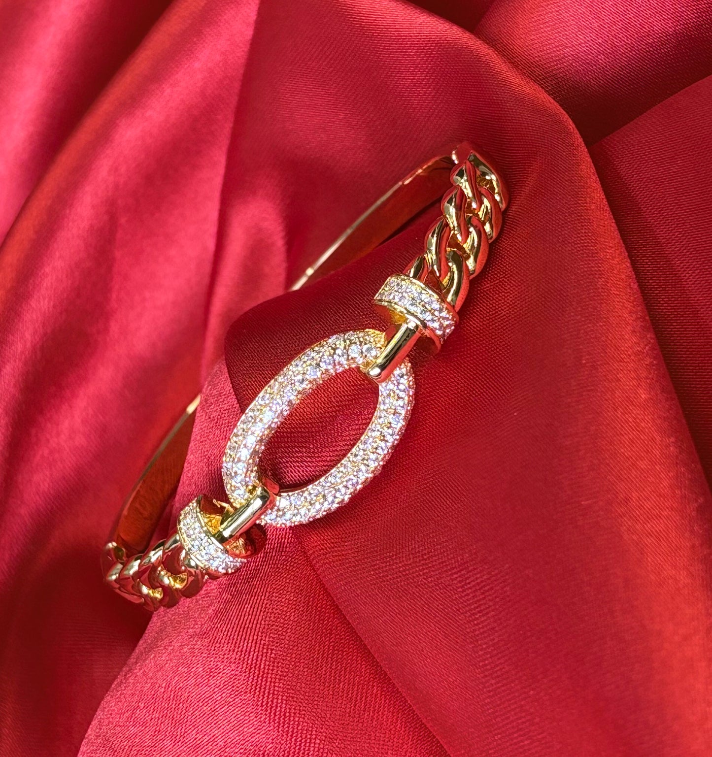 Pave Zirconia Interlocking Oval Buckle Bangle