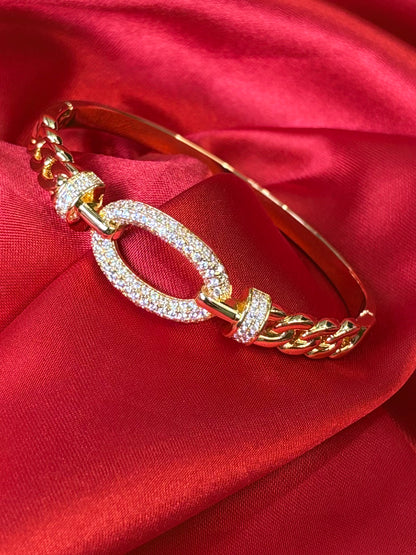 Pave Zirconia Interlocking Oval Buckle Bangle