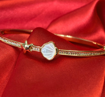 Mother Of Pearl Shell & Starfish Bangle
