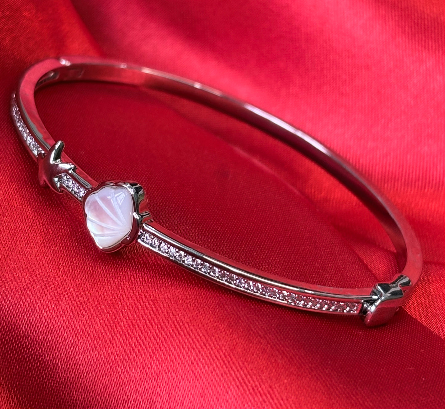 Mother Of Pearl Shell & Starfish Bangle