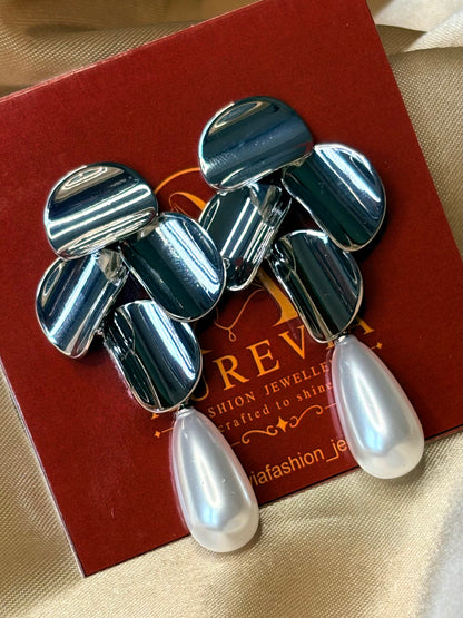 Midnight Pearl Statement