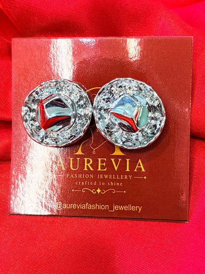 Textured round button studs