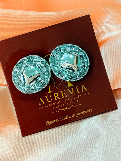 Textured round button studs