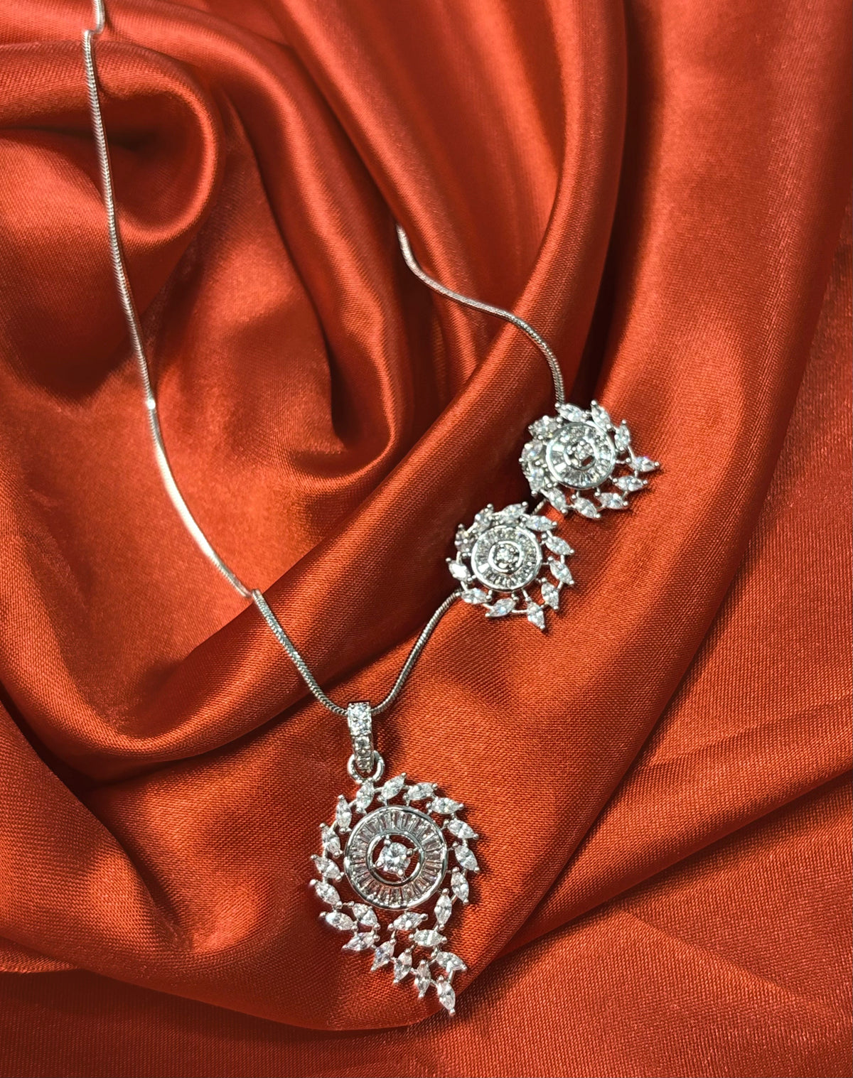 CRYSTAL VINE COMBO WITH EARRING