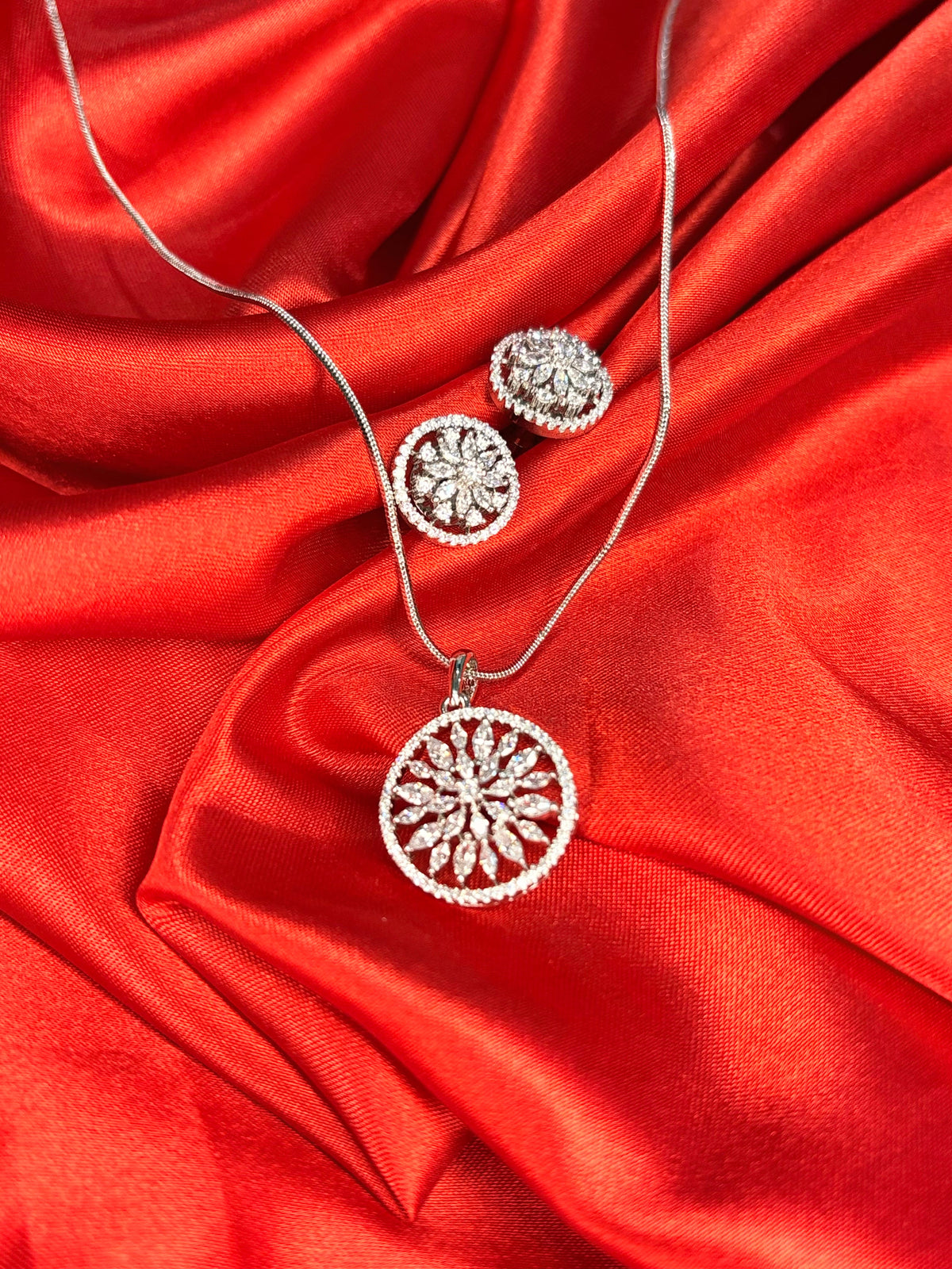 FLORA HALO COMBO WITH EARRING