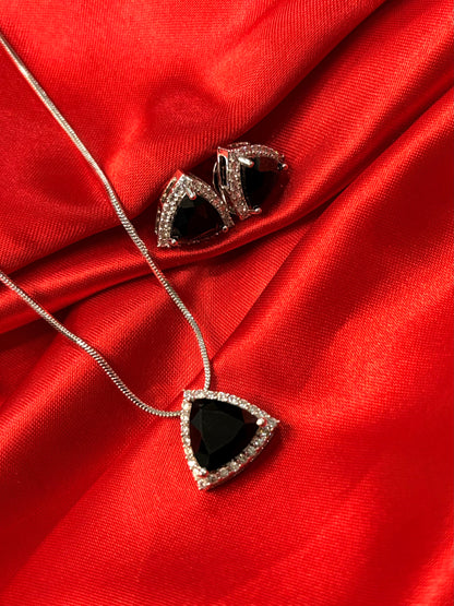 BLACK CRYSTAL AND PEARL COMBO WITH EARRINGS
