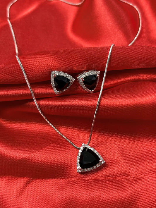 BLACK CRYSTAL AND PEARL COMBO WITH EARRINGS