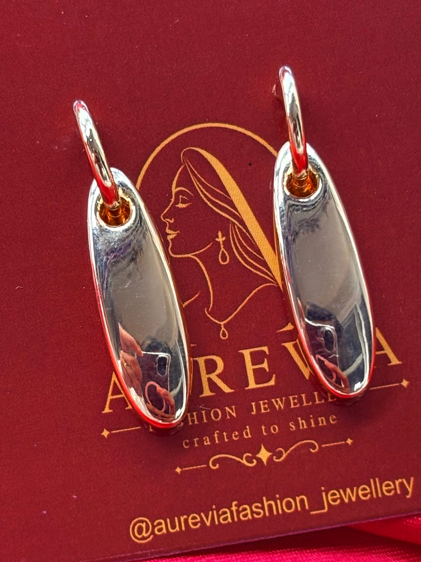 OVAL DROPP EARRINGS