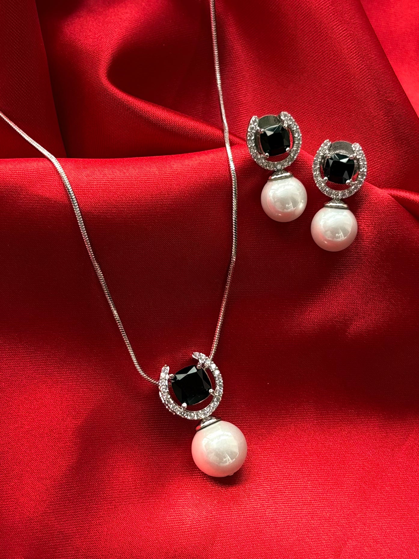 BLACK CRYSTAL AND CRYSTAL CONBO