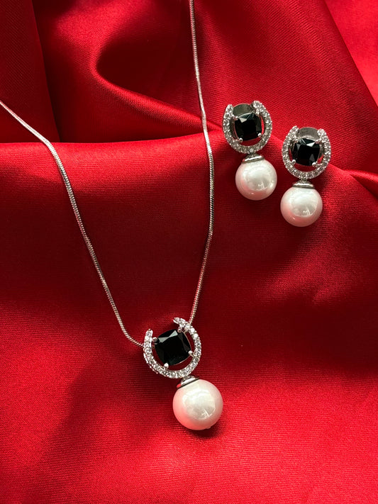 BLACK CRYSTAL AND CRYSTAL CONBO