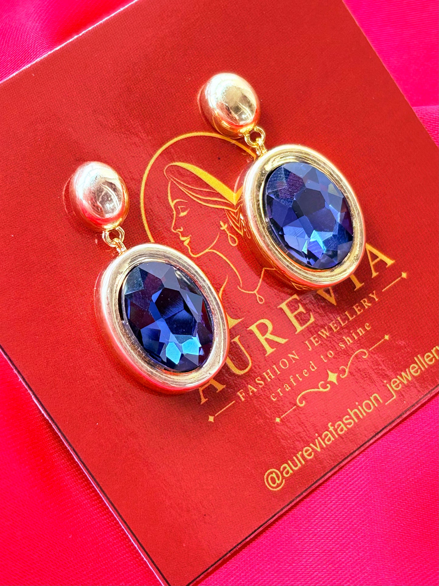 BLUE STONE DROPPING