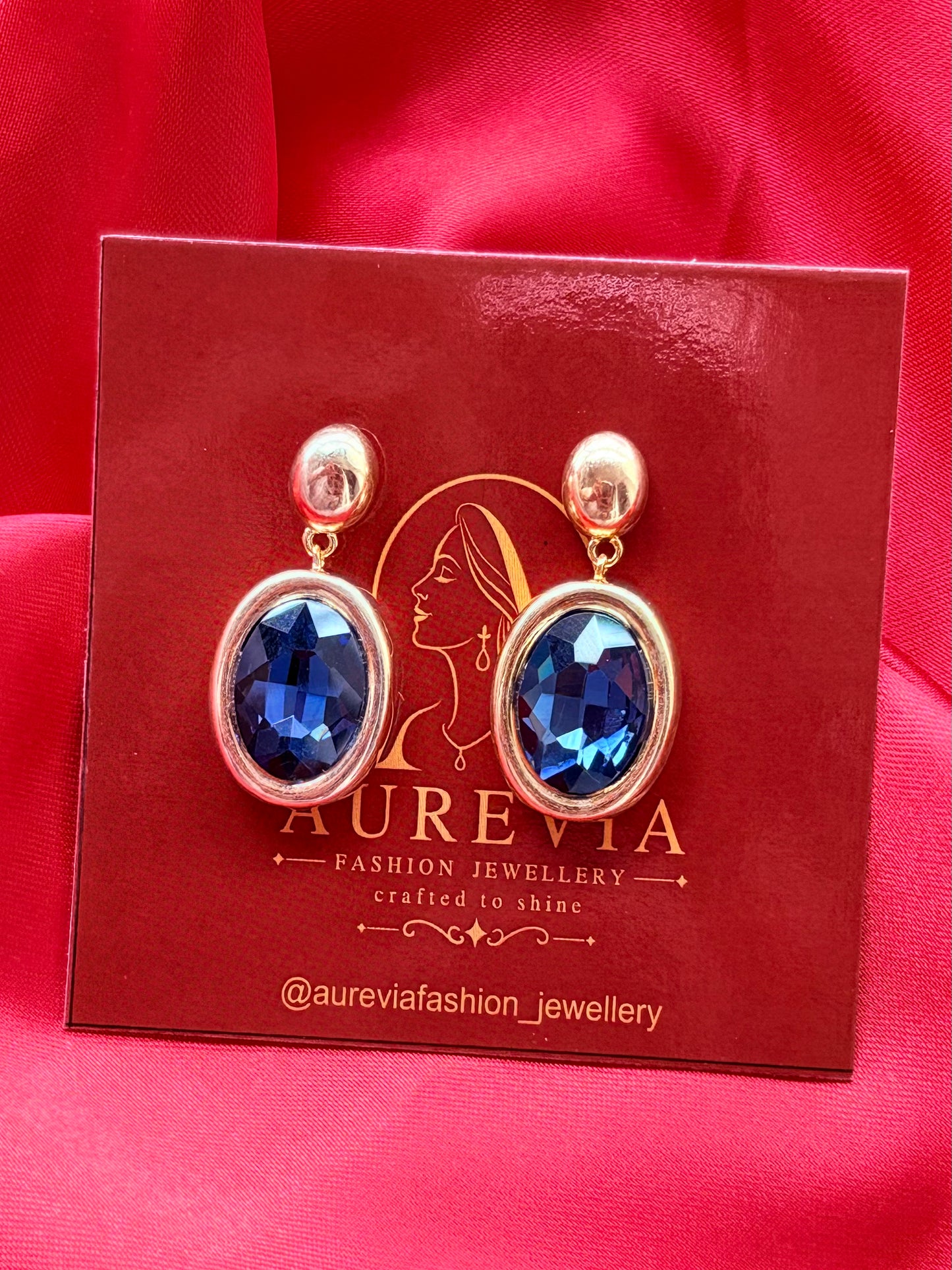 BLUE STONE DROPPING
