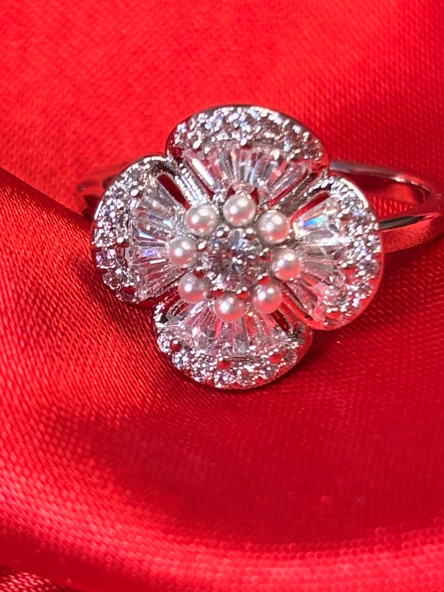 Pearl Petal Sparkle Ring