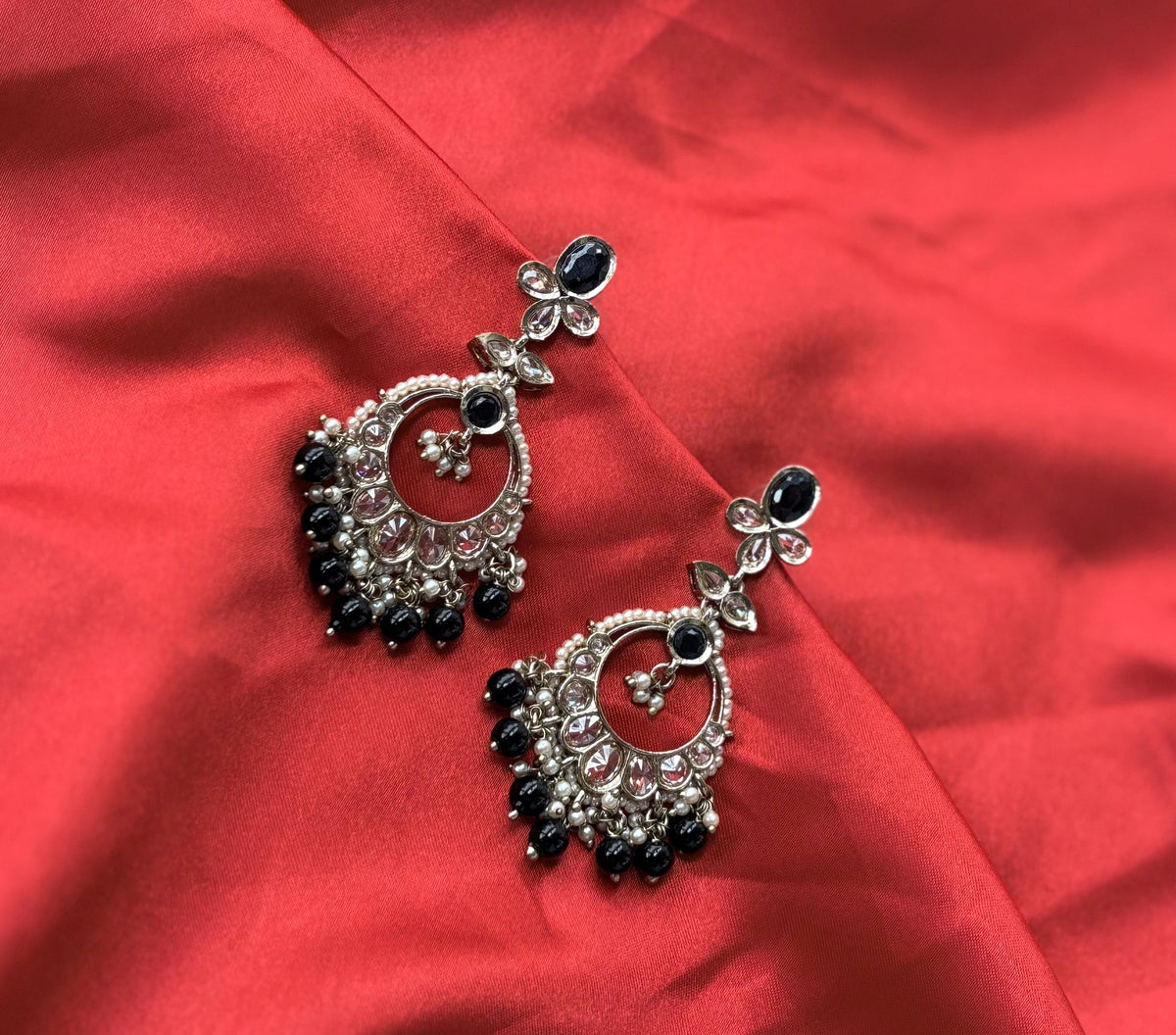 Noorika Black Chandbali