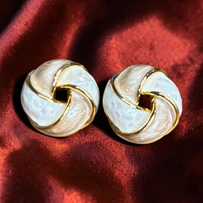 SWIRL KNOT BROOCH STUD