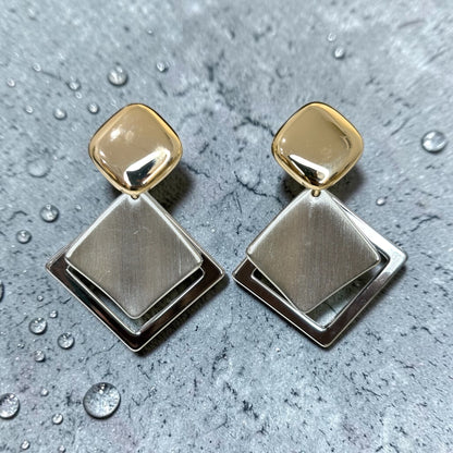 SQUARE STATEMENT EARRING