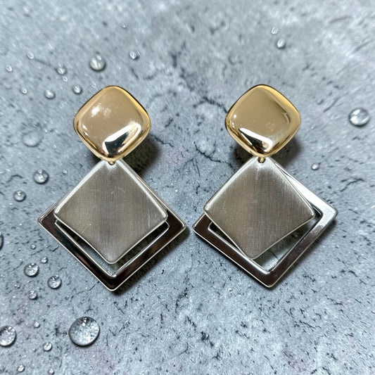 SQUARE STATEMENT EARRING