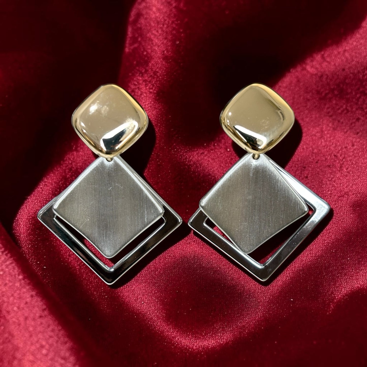 SQUARE STATEMENT EARRING