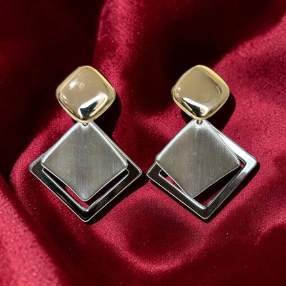 SQUARE STATEMENT EARRING
