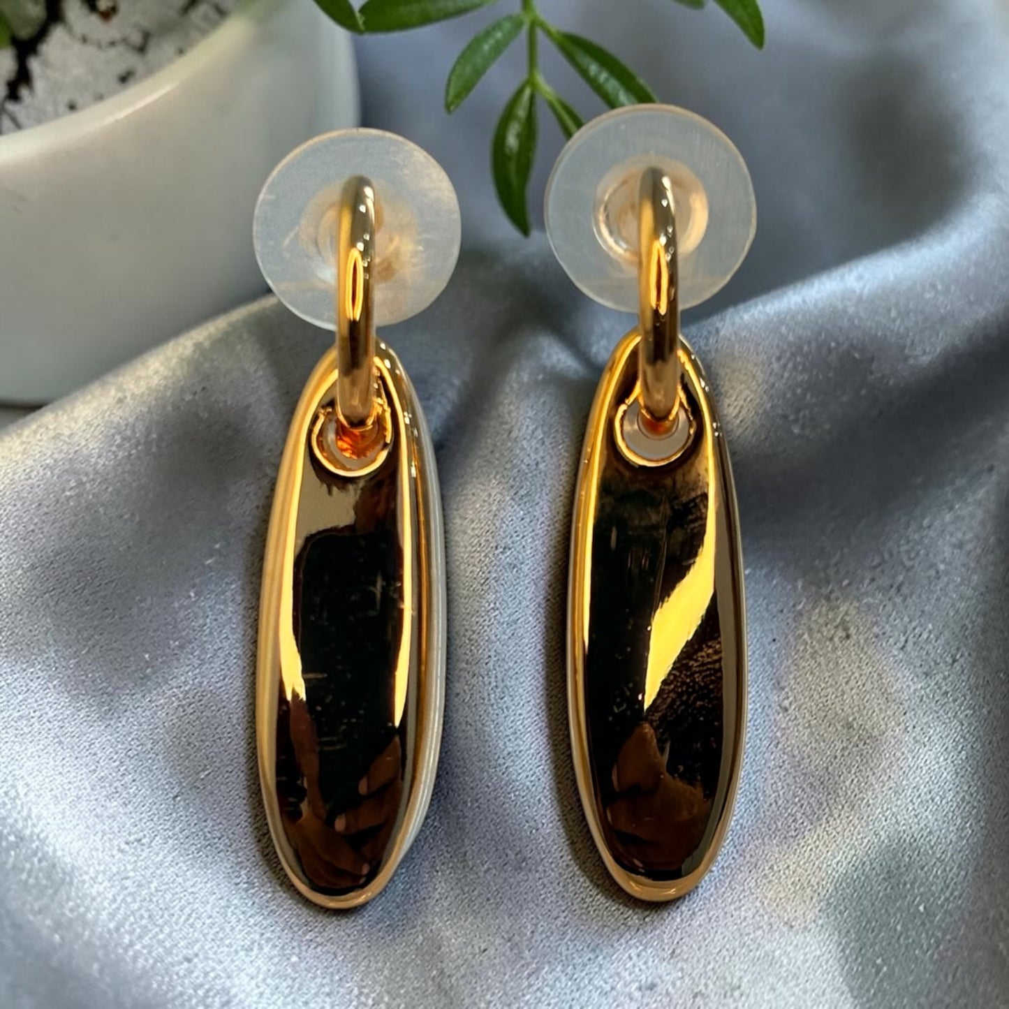 OVAL DROPP EARRINGS
