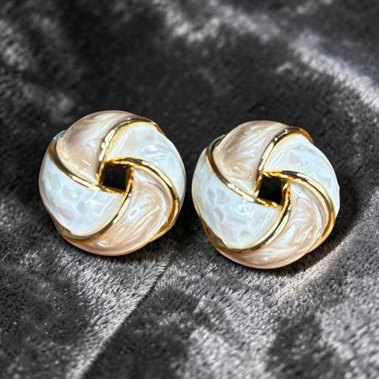 SWIRL KNOT BROOCH STUD
