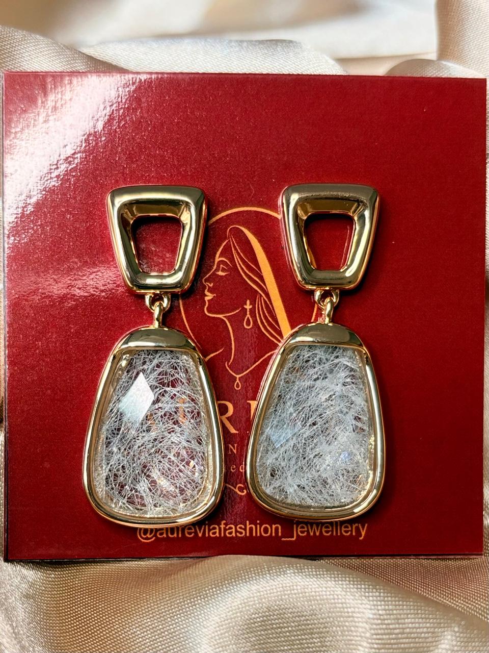 RESIN WHITE STONE DROP