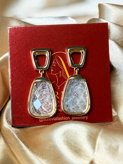 RESIN WHITE STONE DROP